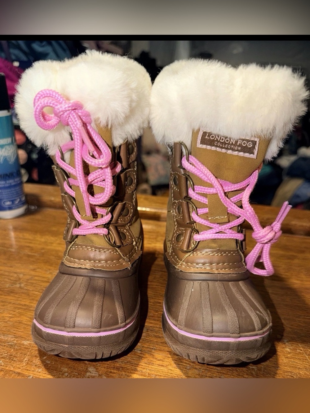 London Fog Kids Brown Boots with Pink Laces and White Faux Fur Size 8